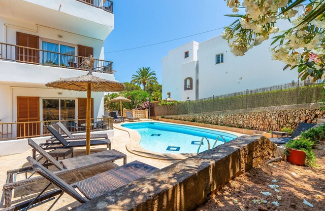 Apartment 'Gran Sol Family 7' with Shared Pool, Wi-Fi and Air Conditioning