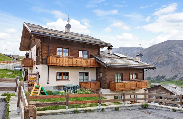 Apartment 'Greta Baita Mauri' with Balcony & Wi-Fi