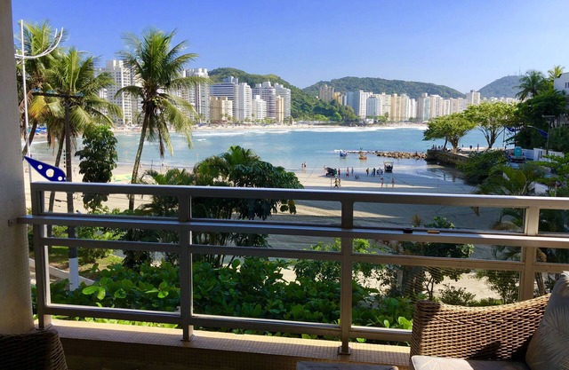 Apartment Guaruja /Asturias Total front of the house 4 quarts 3 bath /TvCabo Wif /serv.