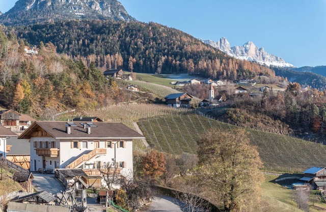 Apartment "Guntschöllerhof Hochwart" with Mountain View, Wi-Fi, Balcony & Garden