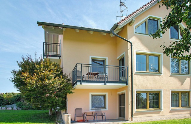 Apartment 'Hackerhof' with Shared Terrace, Shared Garden and Wi-Fi