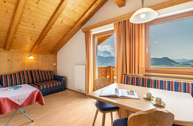Apartment 'Haus Alpenblick Apt Brunelle' with Mountain View, Shared Garden and Wi-Fi