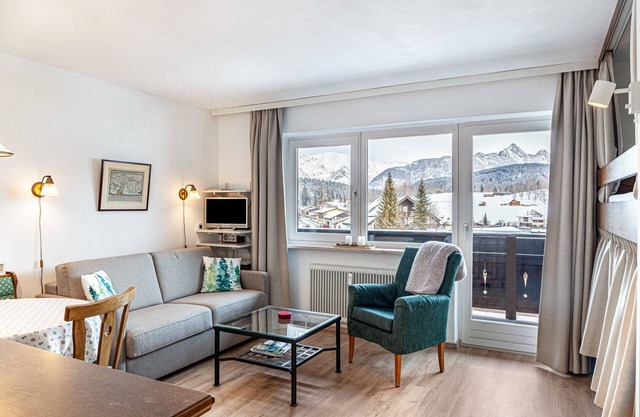 Apartment 'Haus Excelsior Top 22' with Mountain View, Shared Garden and Wi-Fi