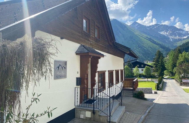 Apartment 'Haus Berwang - Alpin' with Mountain View, Private Terrace and Wi-Fi