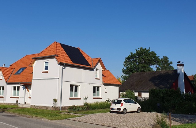 Apartment 'Haus Hinz 3-Zi Fe-Wo An Der Ostsee' with Shared Terrace, Shared Garden and Wi-Fi