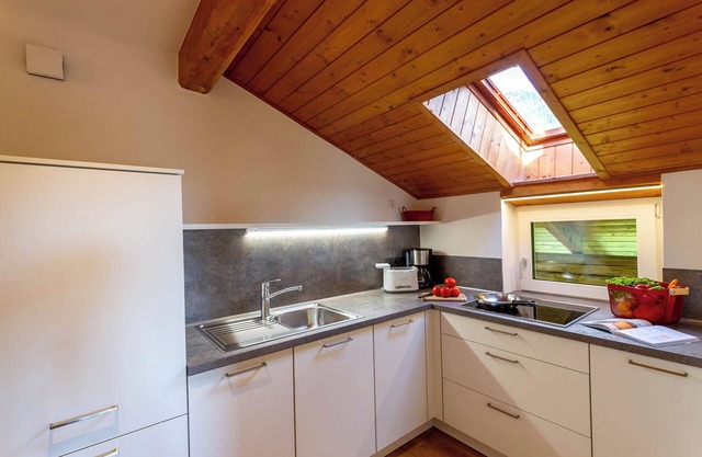 Apartment “Haus Lohengrin - Ferienwohnung 5” with Mountain View, Wi-Fi, Balcony & Garden