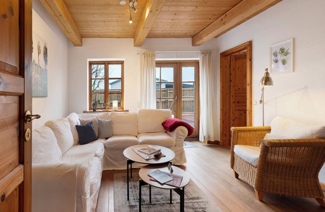Apartment 'Haus Mühlenhof 7' with Private Terrace, Shared Garden and Wi-Fi