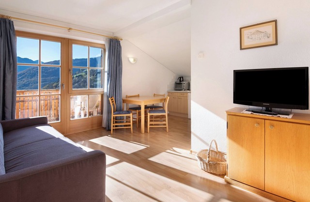 Apartment 'Haus Peer C5' with Mountain View, Balcony and Wi-Fi