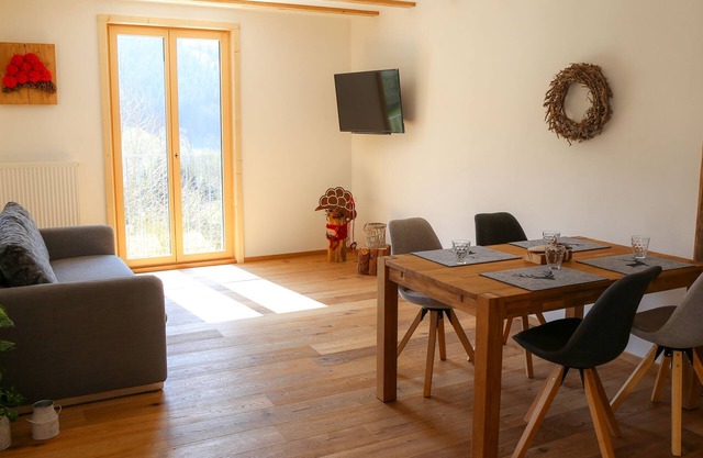 Apartment 'Heimatglück 1, Hundefreundlich' with Shared Terrace, Balcony and Wi-Fi