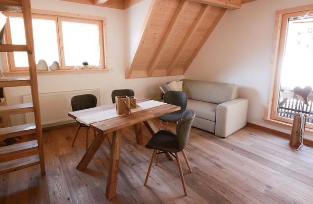 Apartment 'Heimatglück 3, Maisonette, 42qm' with Shared Terrace, Balcony and Wi-Fi