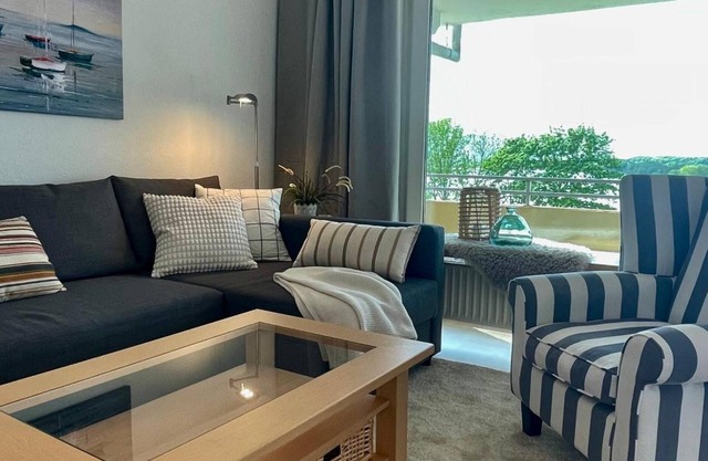 Apartment 'Heimathafen' with Lake View, Balcony and Wi-Fi