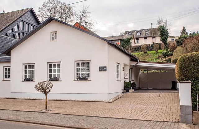 Apartment 'Helga' with Private Terrace, Private Garden and Wi-Fi