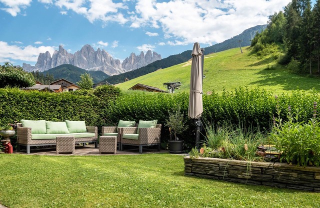 Apartment "Hilber Furchetta" with Mountain View, Garden and Wi-Fi