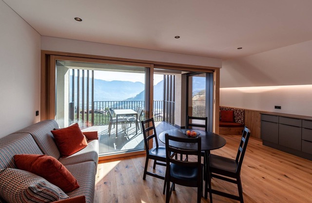 Apartment Hofer Hof SPIELER with Mountain View, Wi-Fi & Terrace