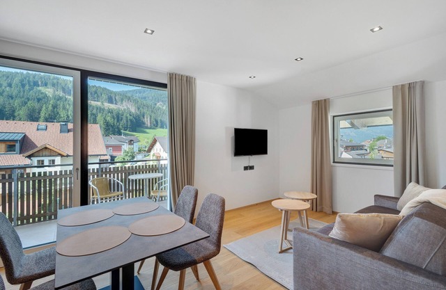 Apartment "Hofer Marianna" with Mountain View, Wi-Fi, Balcony and Garden