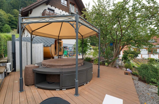 Apartment 'Höfleblick' with excellent View, Balcony and Wi-Fi
