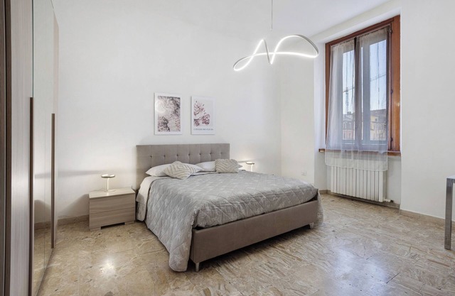 Apartment 'Home Milano' with Shared Garden, Wi-Fi and Air Conditioning