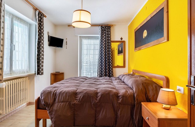 Apartment "House Cuel Milena Folgaria - Yellow" with Mountain View & Shared Garden