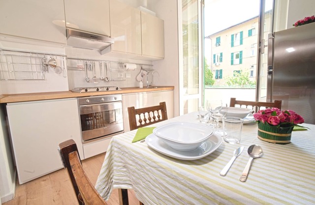 Apartment House Ro