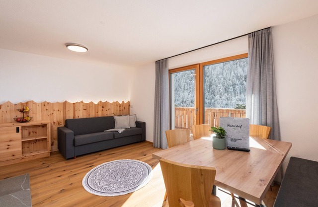 Apartment 'Huberhof Alpenrose' with Mountain View, Private Terrace and Wi-Fi