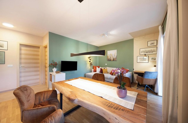 Apartment Huita with Balcony and Wi-Fi