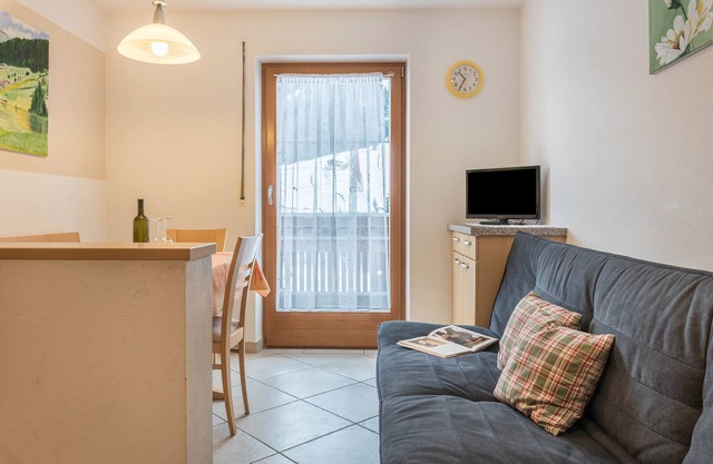 Apartment "Huterhof Tatschblick" with Mountain View, Balcony & Wi-Fi