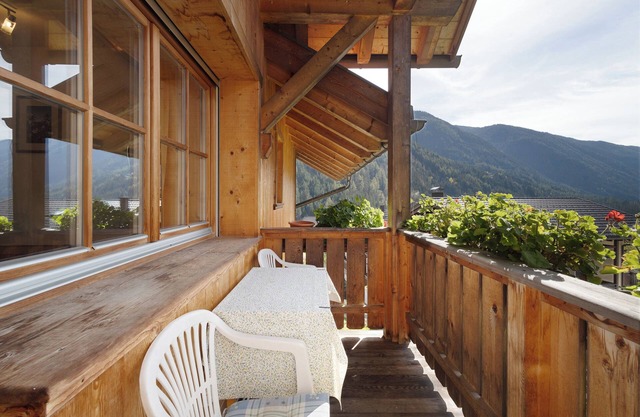 Apartment 'Inneroswalderhof 3' with Mountain View, Shared Garden and Wi-Fi