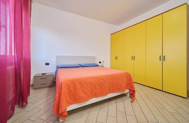 Apartment 'Il Gelso' with Private Terrace, Private Garden and Wi-Fi