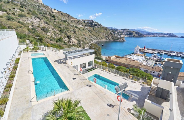Apartment 'Icon Marina D' with Sea View, Wi-Fi and Air Conditioning