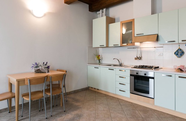 Apartment Il Faggio Large two-room apartment sleeping 5 and with mountain view