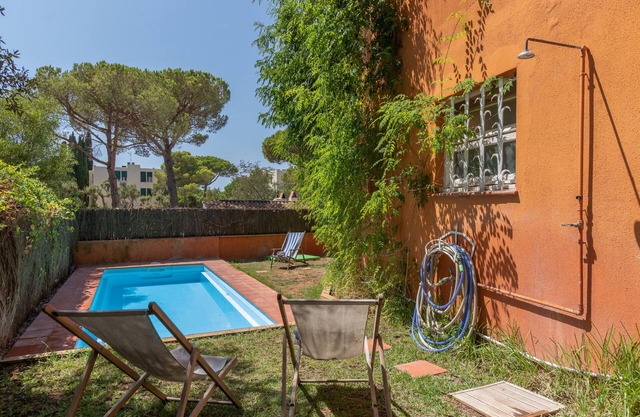 Apartment "Illes Medes a el Golfet" with Pool, Garden & Wi-Fi