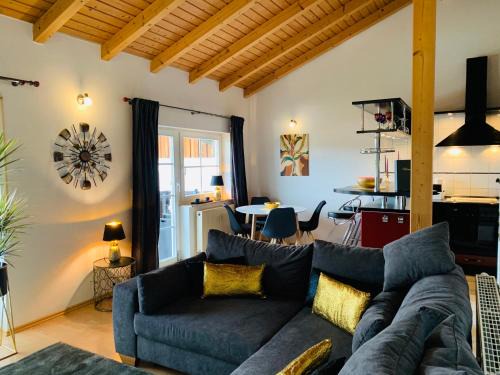 Apartment "Im Sonneneck" bis 4 Personen mit Parkplatz, W-LAN, Netflix im Thüringer Wald, Schleusingen