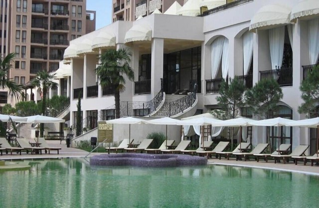 Apartment in 5 star luxury resort at Sunny Beach