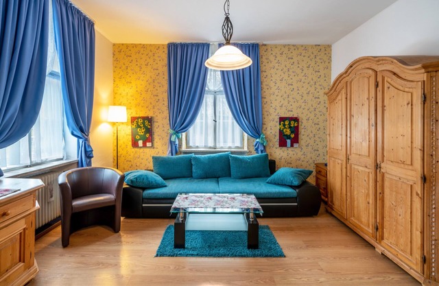 Apartment In A Hotel 'Nußdorfer Hof - Apartment 4' with Mountain View and Wi-Fi