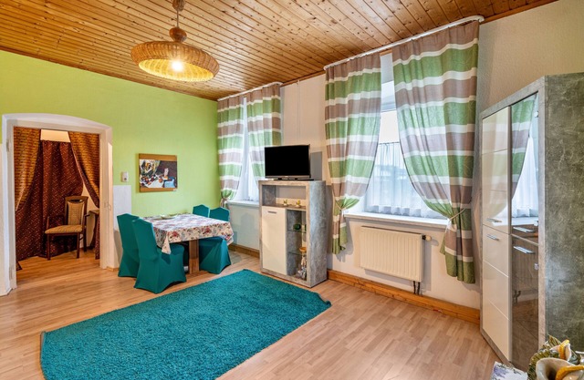 Apartment In A Hotel 'Nußdorfer Hof - Apartment 7' with Mountain View and Wi-Fi