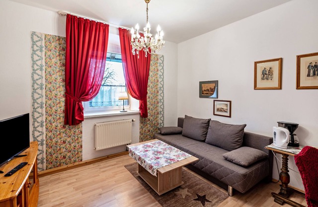 Apartment In A Hotel 'Nußdorfer Hof - Apartment 9' with Mountain View and Wi-Fi