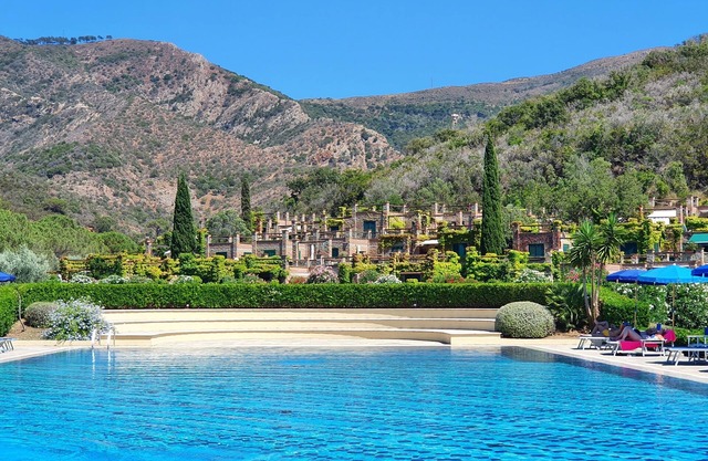 Apartment in a relaxing residence with 4 stars, 2 swimming pools