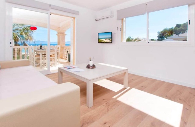 Apartment in Alcudia near Stunning Beach
