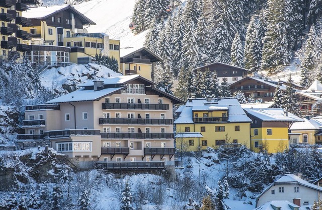 Apartment in Bad Gastein near Ski Slopes