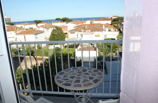 Apartment in Blanes with beautiful sea views.