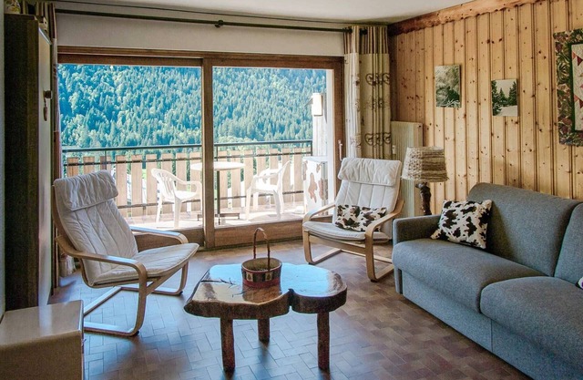 Apartment in Chatel with valley views