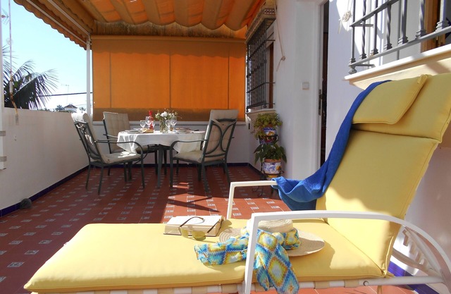 APARTMENT IN CHIPIONA (Costa de la Luz) SPAIN. GARAGE. WIRELESS. AIR CONDITIONER