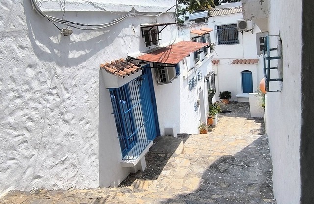 Apartment in Colombian Santorini