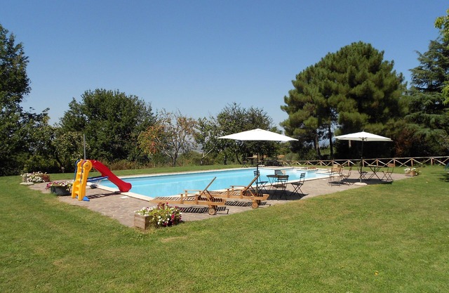 Apartment in Country House La Meridiana Strana with swimming pool