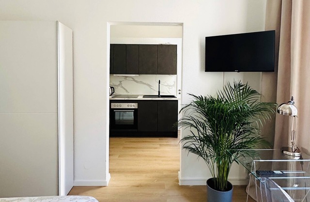 APARTMENT IN DÜSSELDORF CITY CENTER