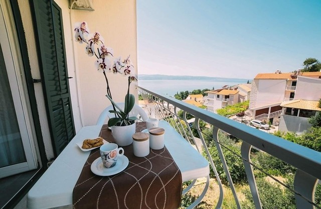 Apartment in Duće with Seaview, Balcony, Air condition, WIFI (4167-8)
