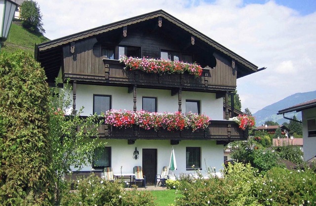 Apartment in Fügen near Ski Slopes