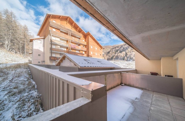 Apartment in France with Ski Slope Access