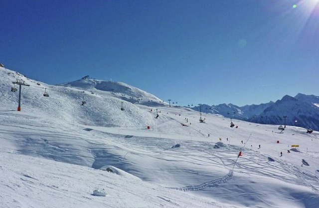 Apartment in Hainzenberg in a ski area