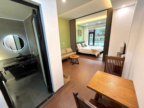 Apartment in Ho Tay